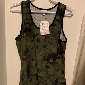 NWT 2020 Lularoe Camo Tank Top
